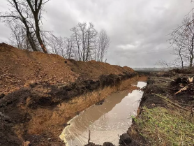 FOTO // Putin este disperat. Rușii au început să construiască o linie de apărare și în Belgorod, pe propriul teritoriu